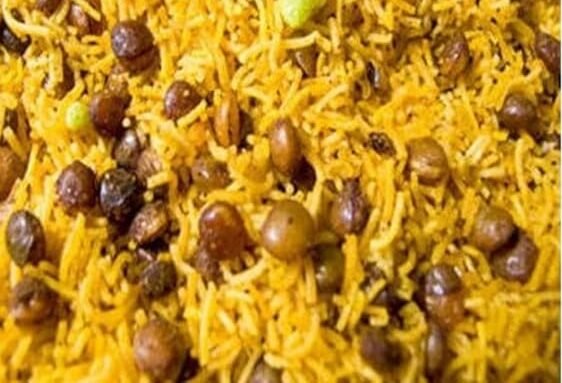 Dalthamman Original AGRA Special World Famous Dalmoth Namkeen/Popular Indian Spicy Snacks Shahi Dalmoth | Crunchy, Flavorful & Delicious, No Preservatives 900gm - Image 3